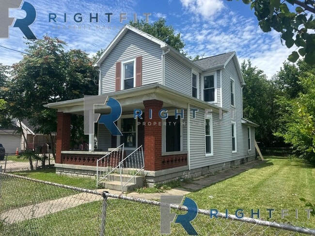 Photo - 1507 Woodlawn Ave House
