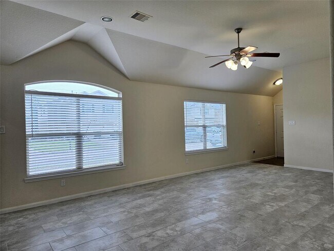 Foto del edificio - 5231 Lagoon Ct