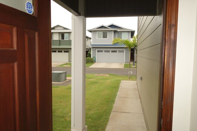 Foto del edificio - Wonderful 3 BD / 2.5 BA Home In Ewa Beach!!!