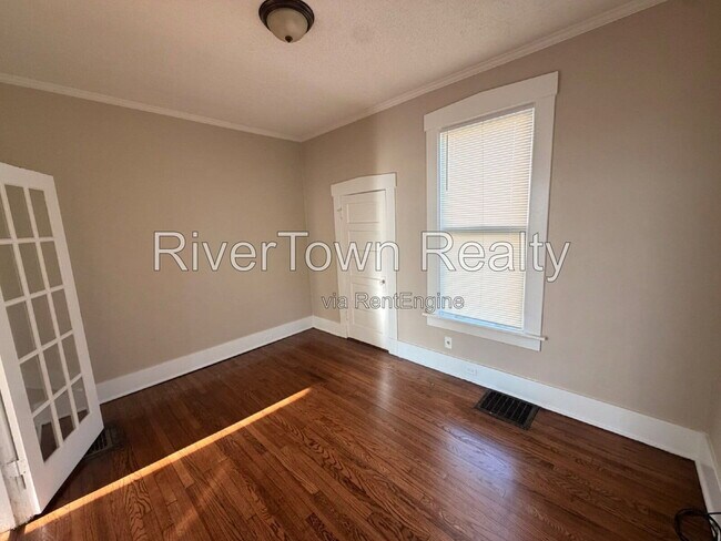 Foto del edificio - 1229 Faxon Ave