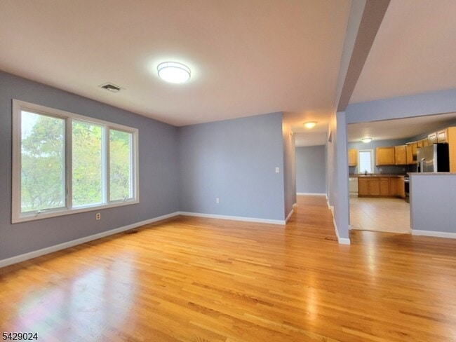 Foto del edificio - 154 Norwood Ave