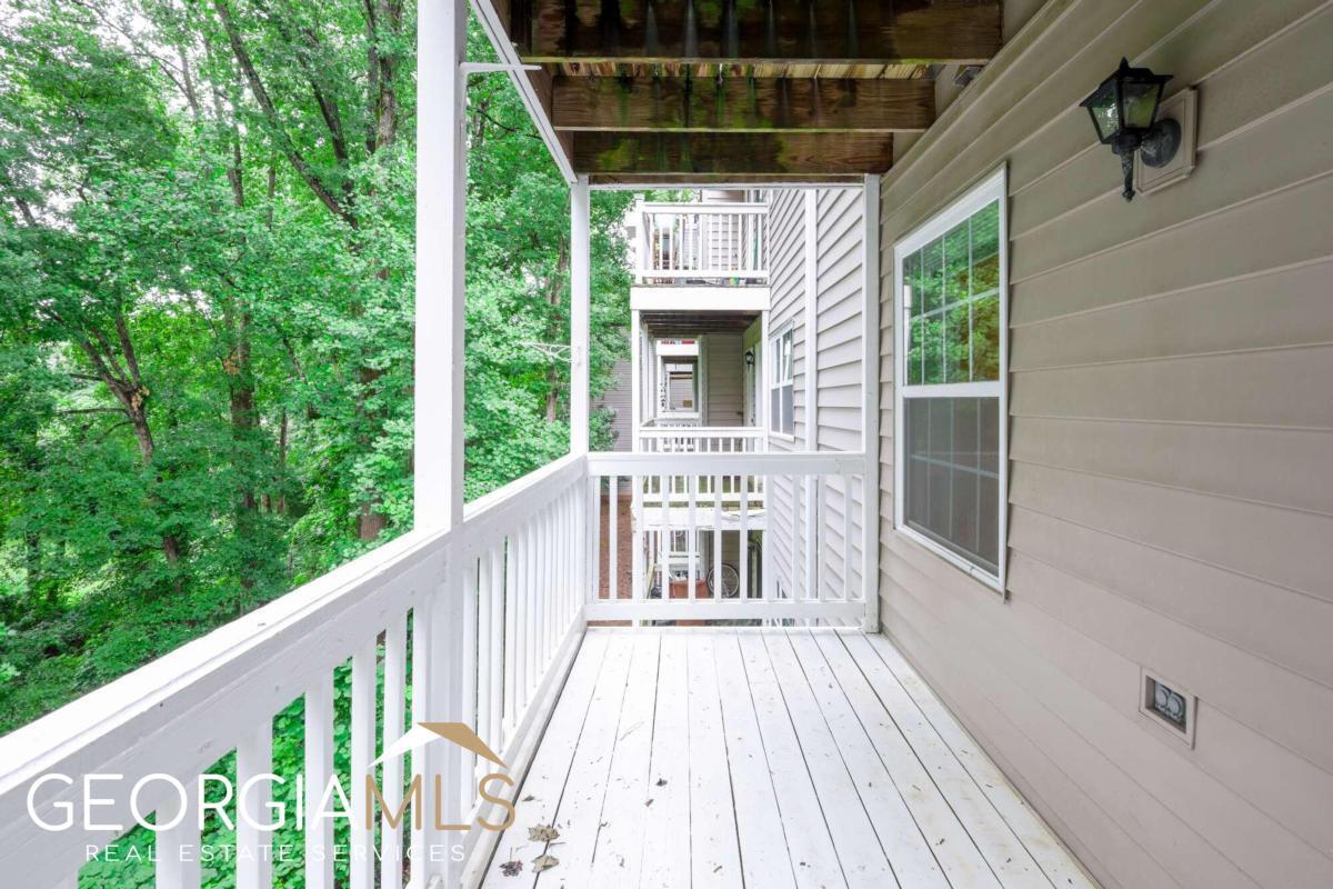 372 Teal Ct, Roswell, GA 30076 Condo for Rent in Roswell, GA