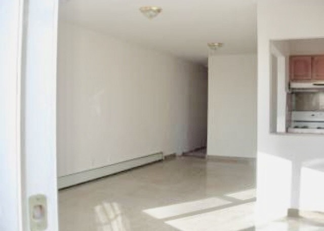 Building Photo - 41-25 Newtown Rd