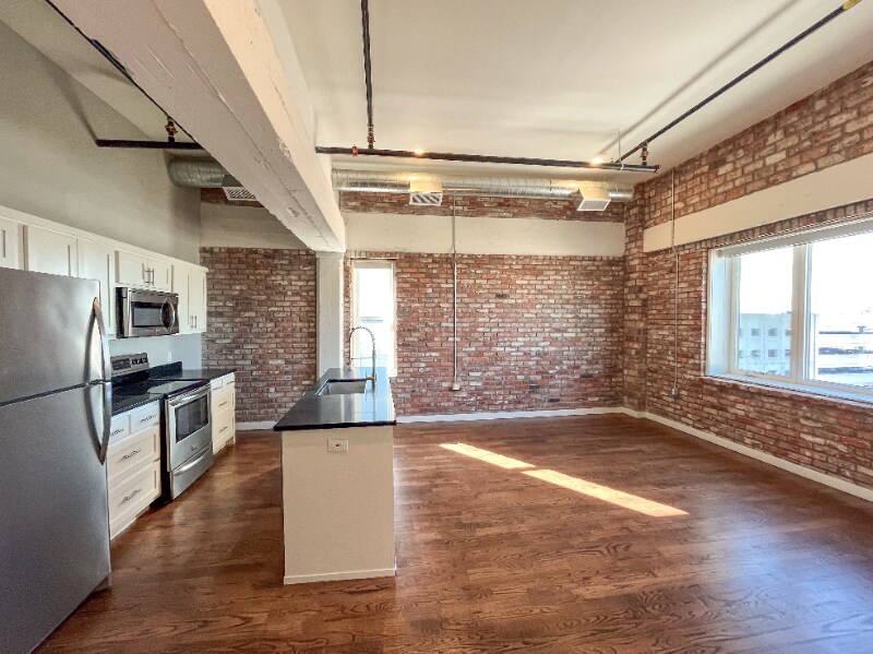 310 E 1st St Unit 409, Tulsa, OK 74120 Room for Rent in Tulsa, OK