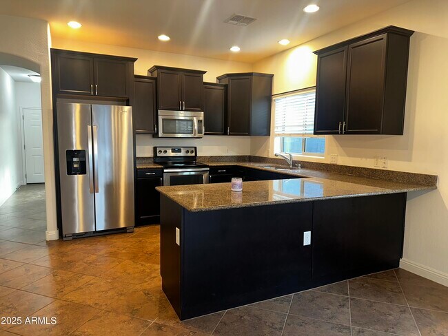 Foto del edificio - 1686 W Paisley Dr