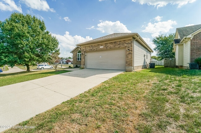 Foto del edificio - 6700 Leverett Ln