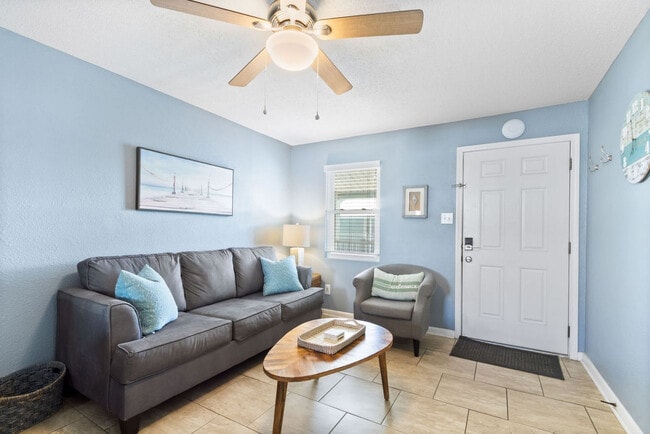 Building Photo - 1159 W Beach Blvd