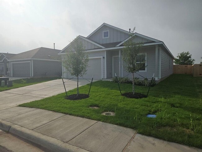 Building Photo - 608 Clear Sky Dr
