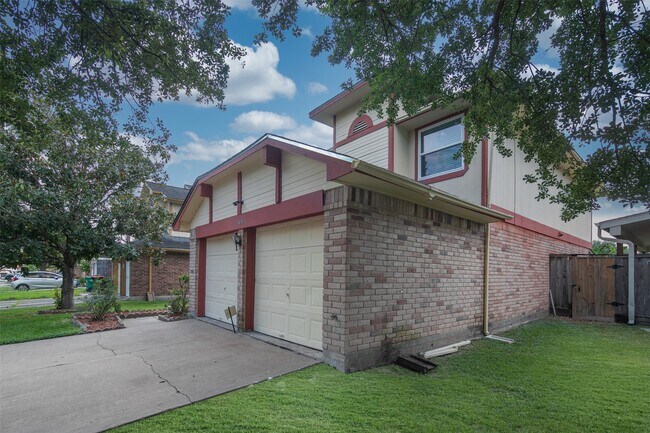 Foto del edificio - 9418 Westacre Pl