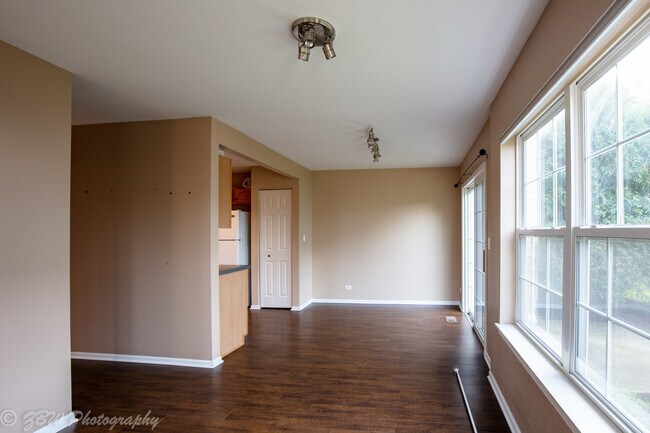 Foto del edificio - 2793 Borkshire Ln