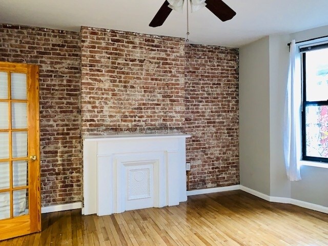 Primary Photo - 1104 Washington St