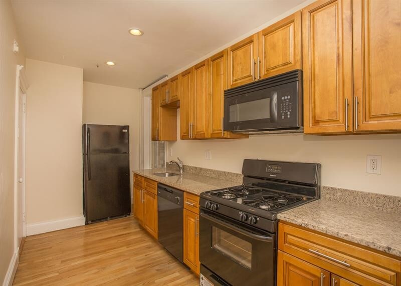 Foto principal - 288 Chestnut Hill Ave