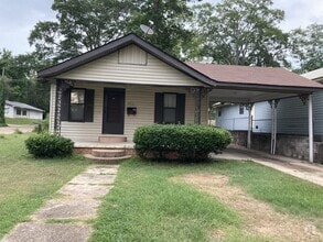 Building Photo - 922 W Cedar St