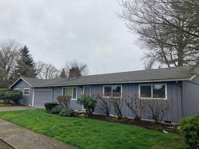 Photo - 3 Bedroom, 2 Bathroom in N. Coburg Rd Area Townhome