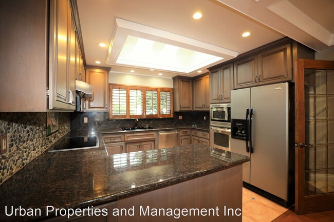 Building Photo - 3 br, 2 bath House - 1318 Crestview Drive ...