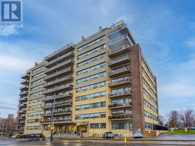 Building Photo - 2500 Bathurst St
