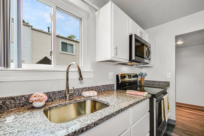 Mill Creek Townhomes - 4