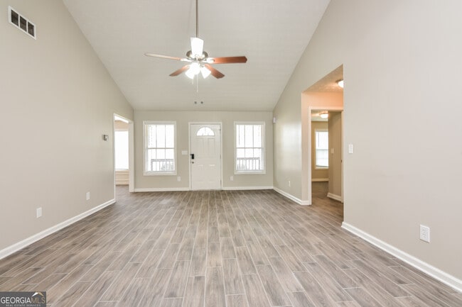 Building Photo - 40 Dearing Woods Ln