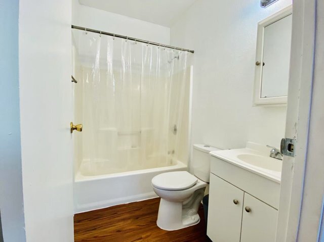 Foto del edificio - 4226 7th Ave NE