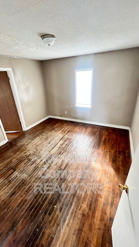 Building Photo - 951 Norris St