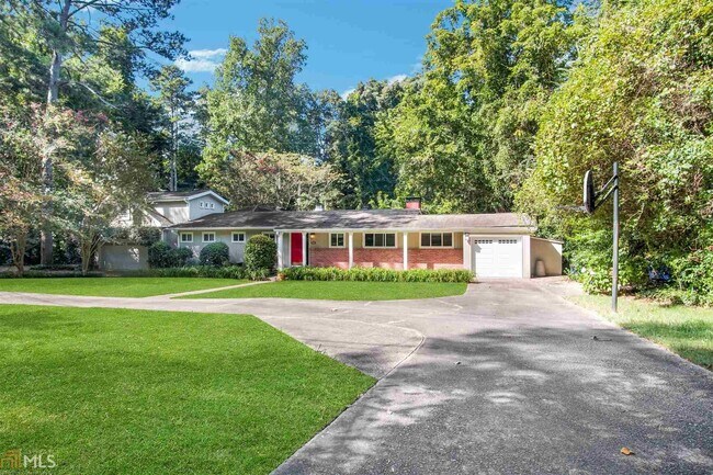 Foto del edificio - 2070 Abby Ln NE