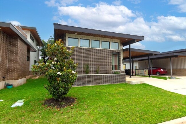 Building Photo - 420 Starlight Vlg Lp