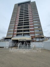 Building Photo - 8745-8165 165 St NW