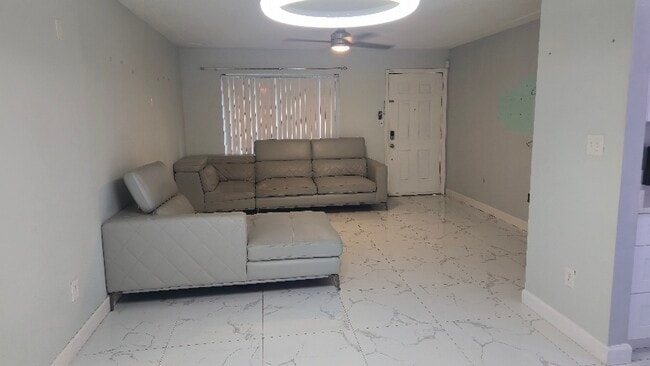 Building Photo - 1809 Garwood Dr