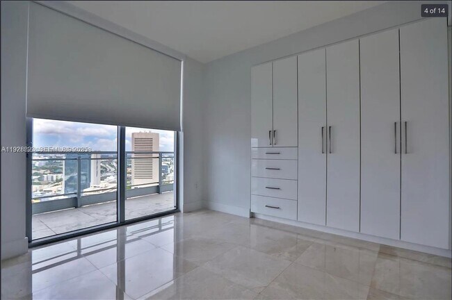 Foto del edificio - 90 SW 3rd St