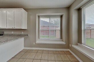Building Photo - 6714 Village Bridge Dr
