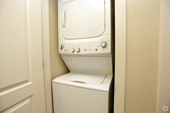 In-Unit Laundry - Bristol Pointe Apartments