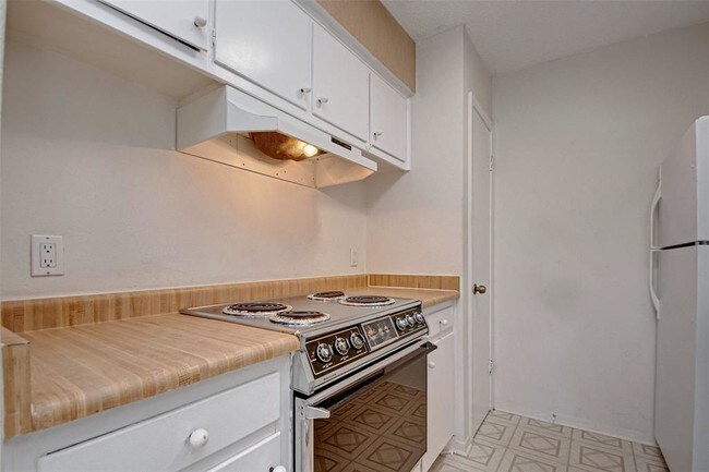 Foto del edificio - 8233 Kingsbrook Rd