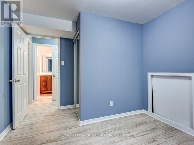 Building Photo - 12 Moonbeam Grove