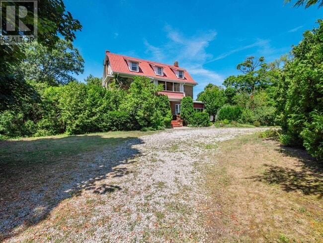Photo du bâtiment - 3175 Lakeshore Rd W