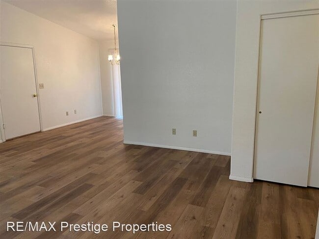Building Photo - 7778 E Pioneer Dr