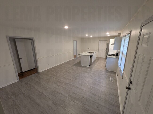 Foto del edificio - 4612 Daugette Dr NW