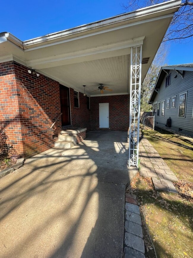 Foto del edificio - 2/1 on Grant St in Decatur!!