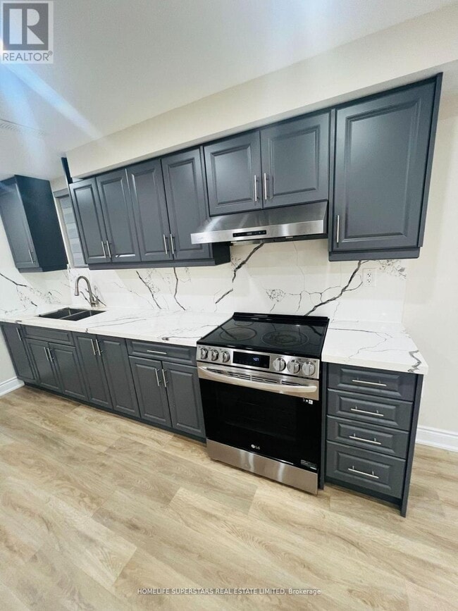 Photo du bâtiment - 17 Speckled Alder St.