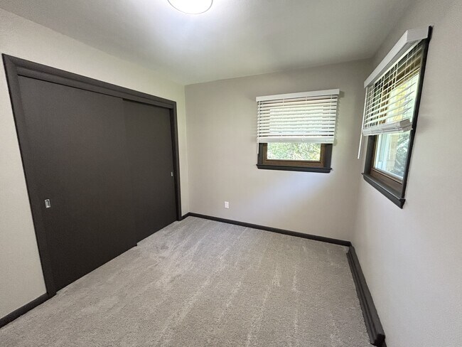 Foto del edificio - N54W15356 Beaver Dr