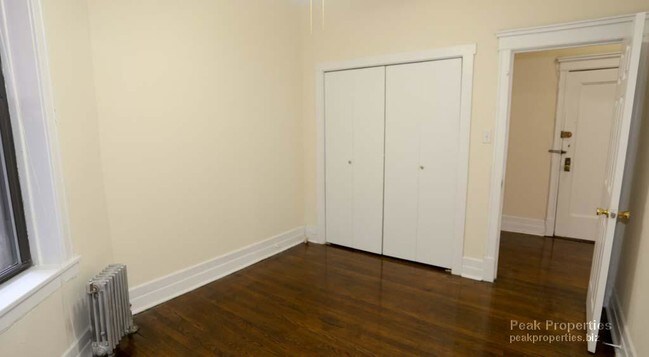 Foto del edificio - 3166 N Hudson Ave