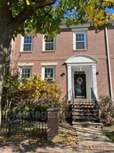 Building Photo - 53 Malsbury St