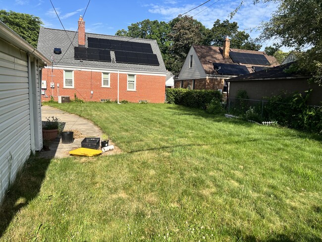 Backyard - 23501 Geneva St