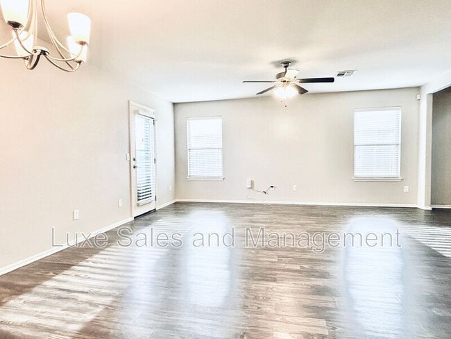 Building Photo - 8806 SW 45th St