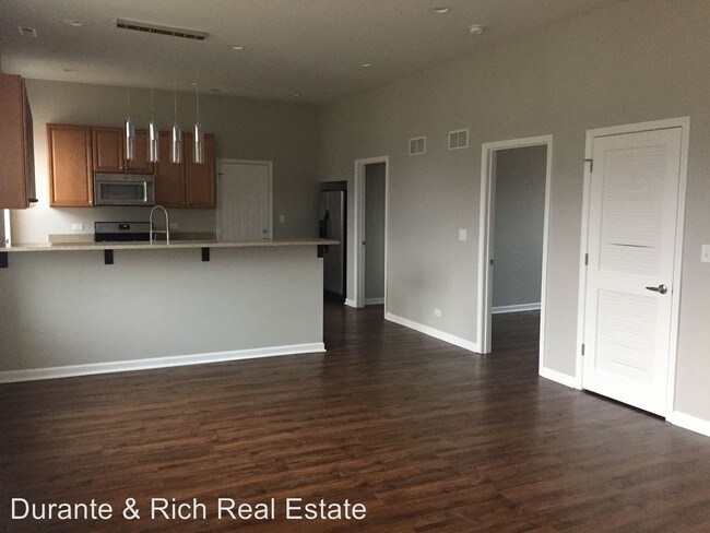 Building Photo - 2 br, 1 bath House - 10307 Main Street 2W