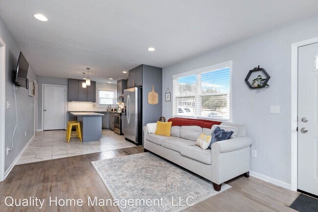 Foto del edificio - 4 br, 2 bath House - 1133 Hudson Ave