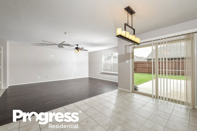 Building Photo - 7508 Lake Vista Way