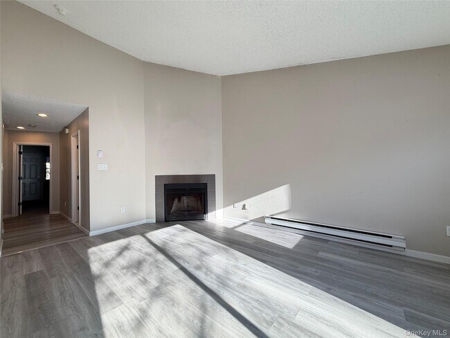 Building Photo - 4 Edelweiss Dr