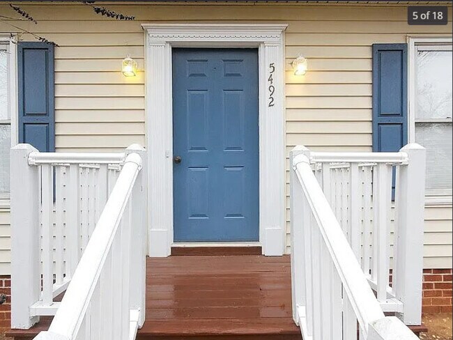 Foto del edificio - 5492 Muzzle Ct