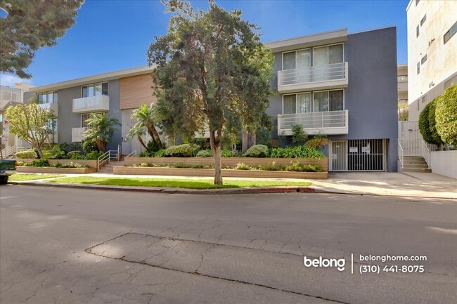 Building Photo - 2223 S Bentley Ave