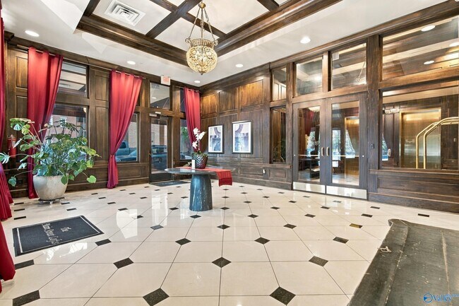 Foto del edificio - 445 Providence Main St NW
